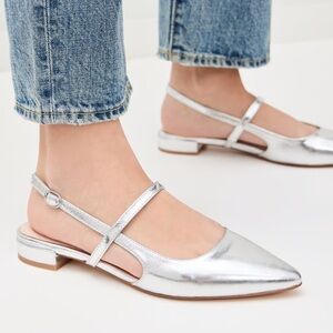 NWT Intentionally Blank Felix Silver Women's Slingback Flats 37